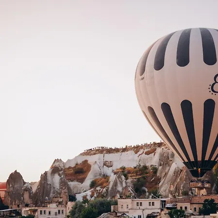 Feel Cappadocia Stone House 3* 格雷梅