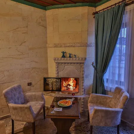Feel Cappadocia Stone House ホテル 3*