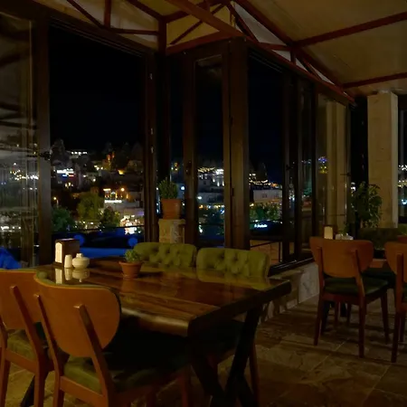 酒店 Feel Cappadocia Stone House 3*